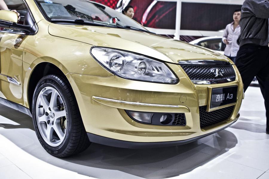  Chery A3 2010 года  (фото 6 из 21)